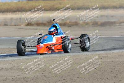 media/Nov-19-2022-CalClub SCCA (Sat) [[baae7b5f0c]]/Group 1/Race (Outside Grapevine)/